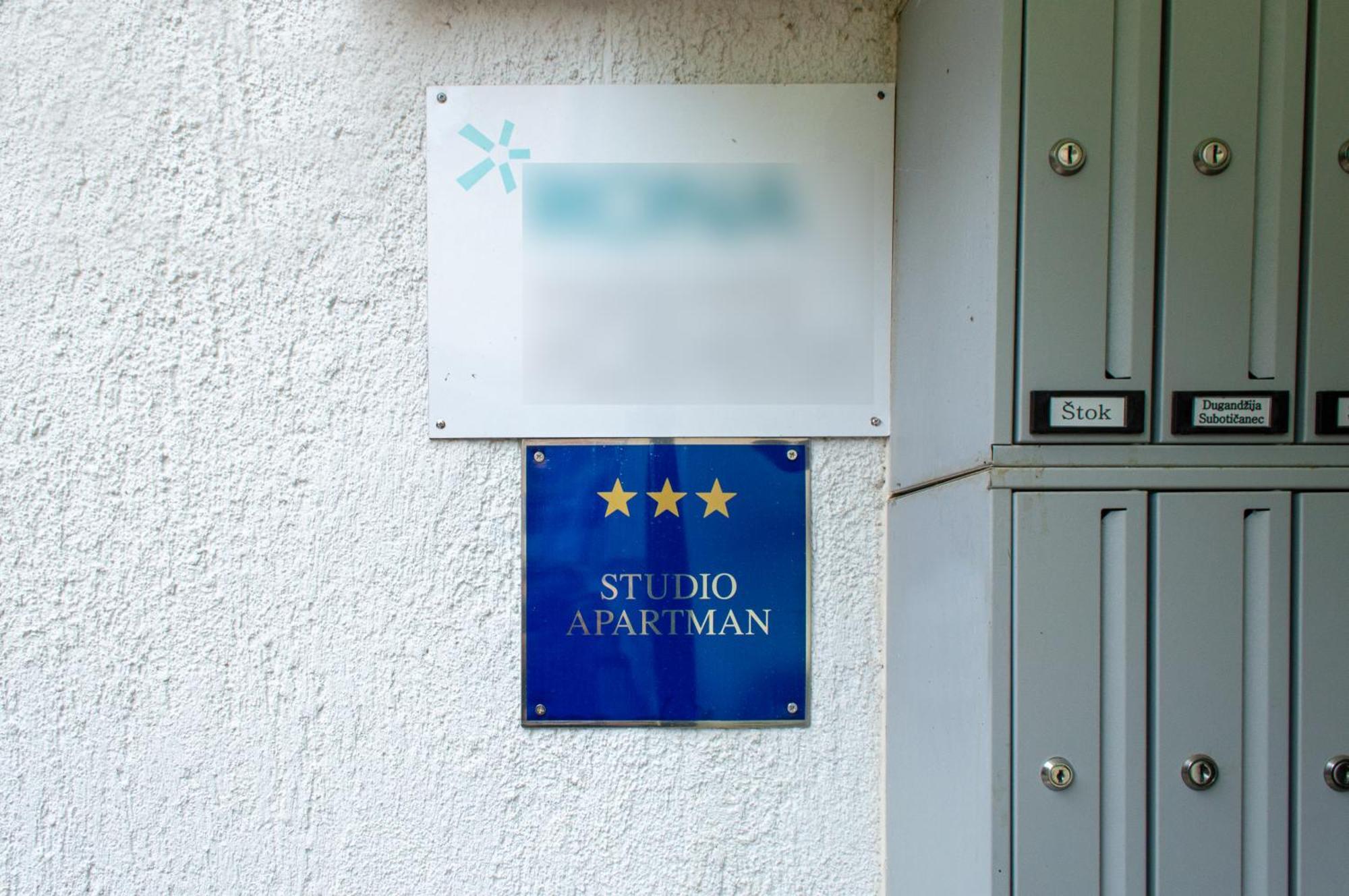 Studio Apartman Irma Cervar 포레치 외부 사진
